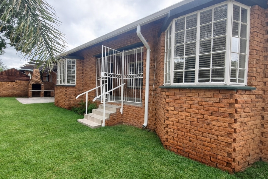 3 Bedroom Property for Sale in Boschdal North West